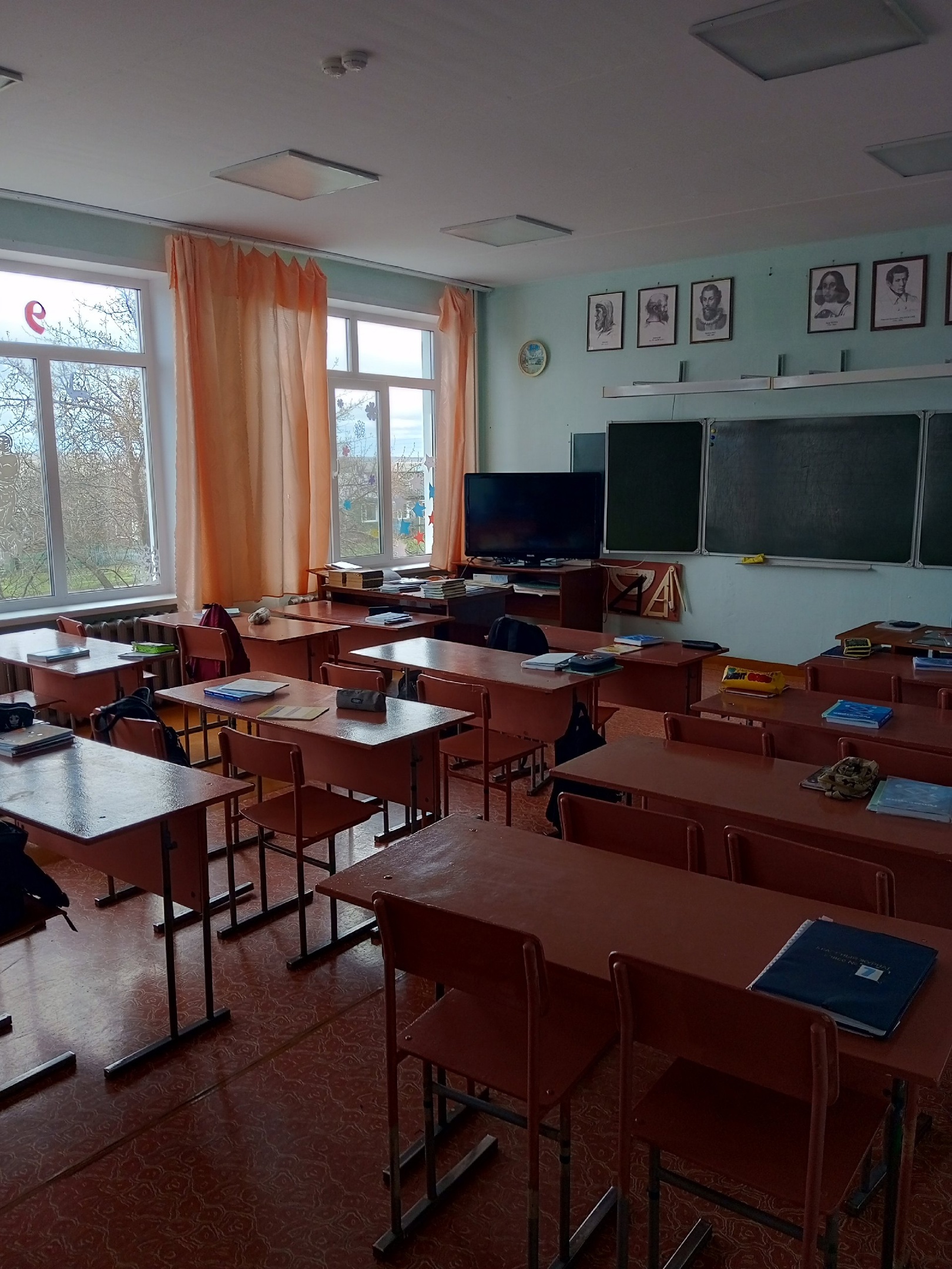 Изображения кабинета.