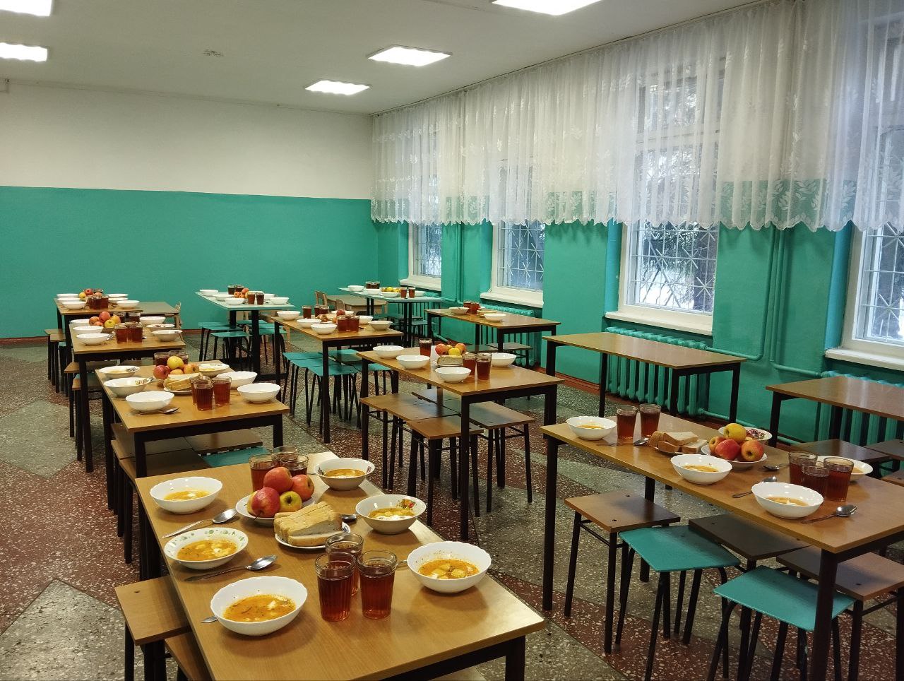 Коротко о столовой: Изображение.